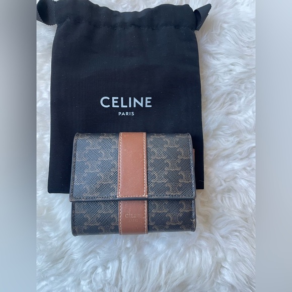 Celine Triomphe Small Trifold - Picture 1 of 11